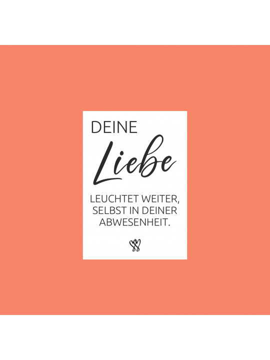 "Deine Liebe leuchtet weiter, selbst in deiner Abwesenheit" – Traueraufkleber für liebevolle Erinnerungen "Deine Liebe leuchtet weiter, selbst in deiner Abwesenheit" – Traueraufkleber für liebevolle Erinnerungen