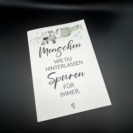 Trauerkarte „Menschen wie du, hinterlassen Spuren für immer.“ | Beileidskarte in DIN A5 mit Umschlag